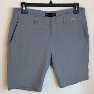 Travis Matthew Men's Gray
Chino Golf Shorts, Size 34